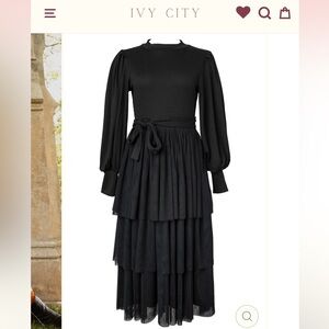 Ivy City Co Corsette Midi dress, size small NWT